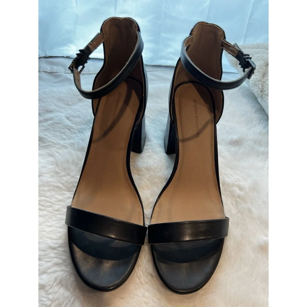Essentials Women's Ankle Strap Block Heel Nola Sandals Black Size 9 M US